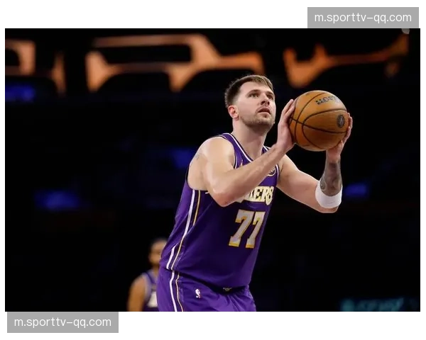 东契奇28分9助攻三节打卡 湖人24分大胜国王收获两连胜